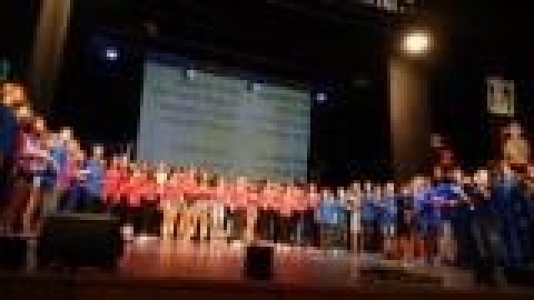חינוך ומדע - תמונה 35 - imgi_34_טקס סיום בוגרי בית החינוך אורנים_JPG